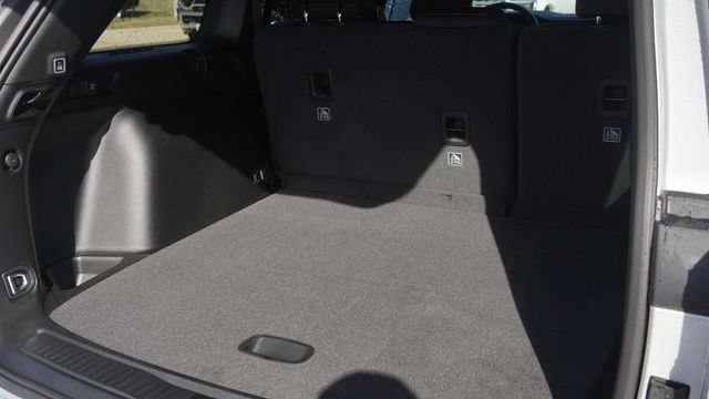 New 2026 Jeep Grand Cherokee Laredo X RWD image 12