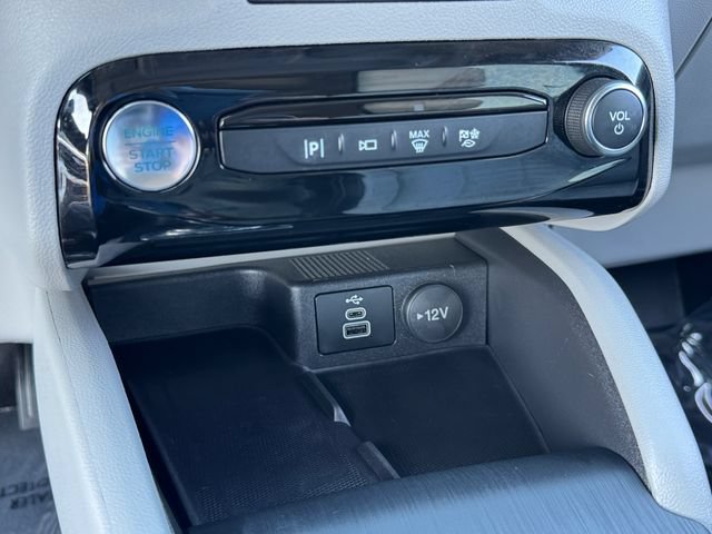 Used 2025 Ford Escape SE w/ PHEV Premium Package FWD image 27