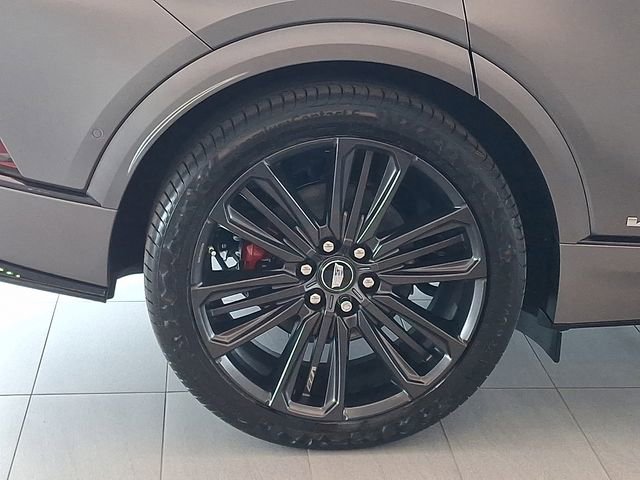 New 2026 Cadillac Lyriq V image 17