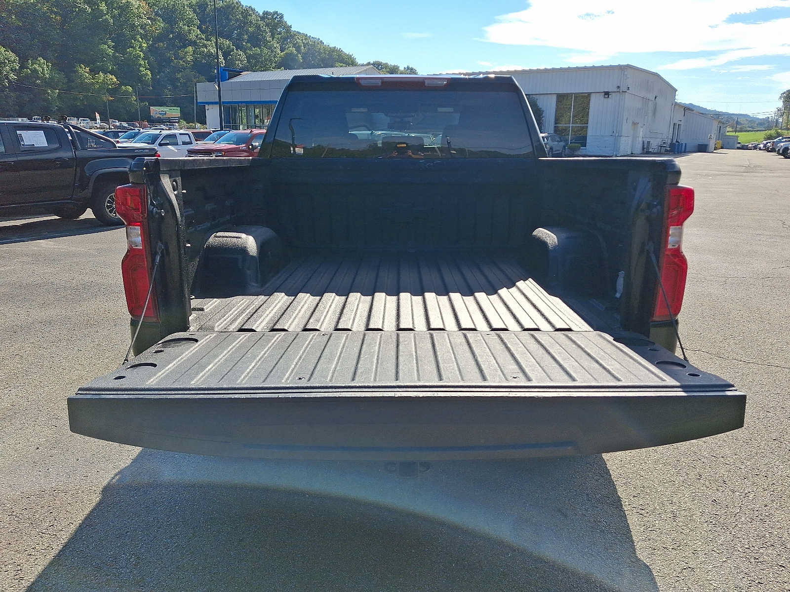 Used 2024 Chevrolet Silverado 1500 LT Trail Boss w/ Protection Package AWD/4WD image 28