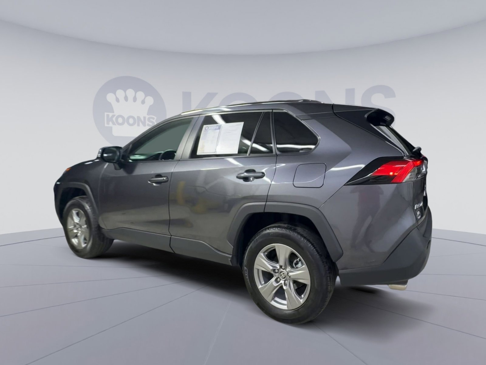 Used 2024 Toyota RAV4 XLE AWD/4WD image 8