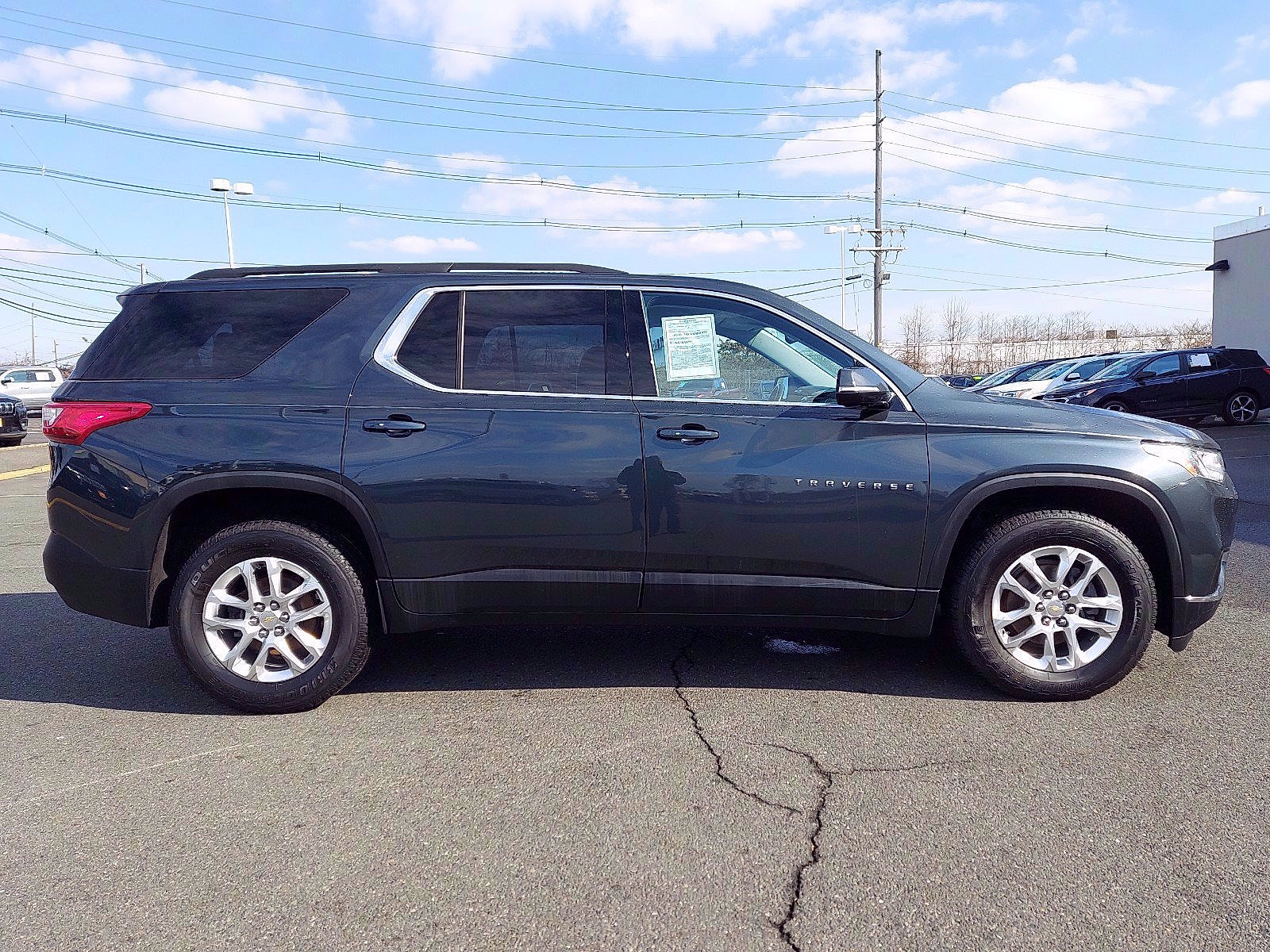 Used 2019 Chevrolet Traverse LT image 7