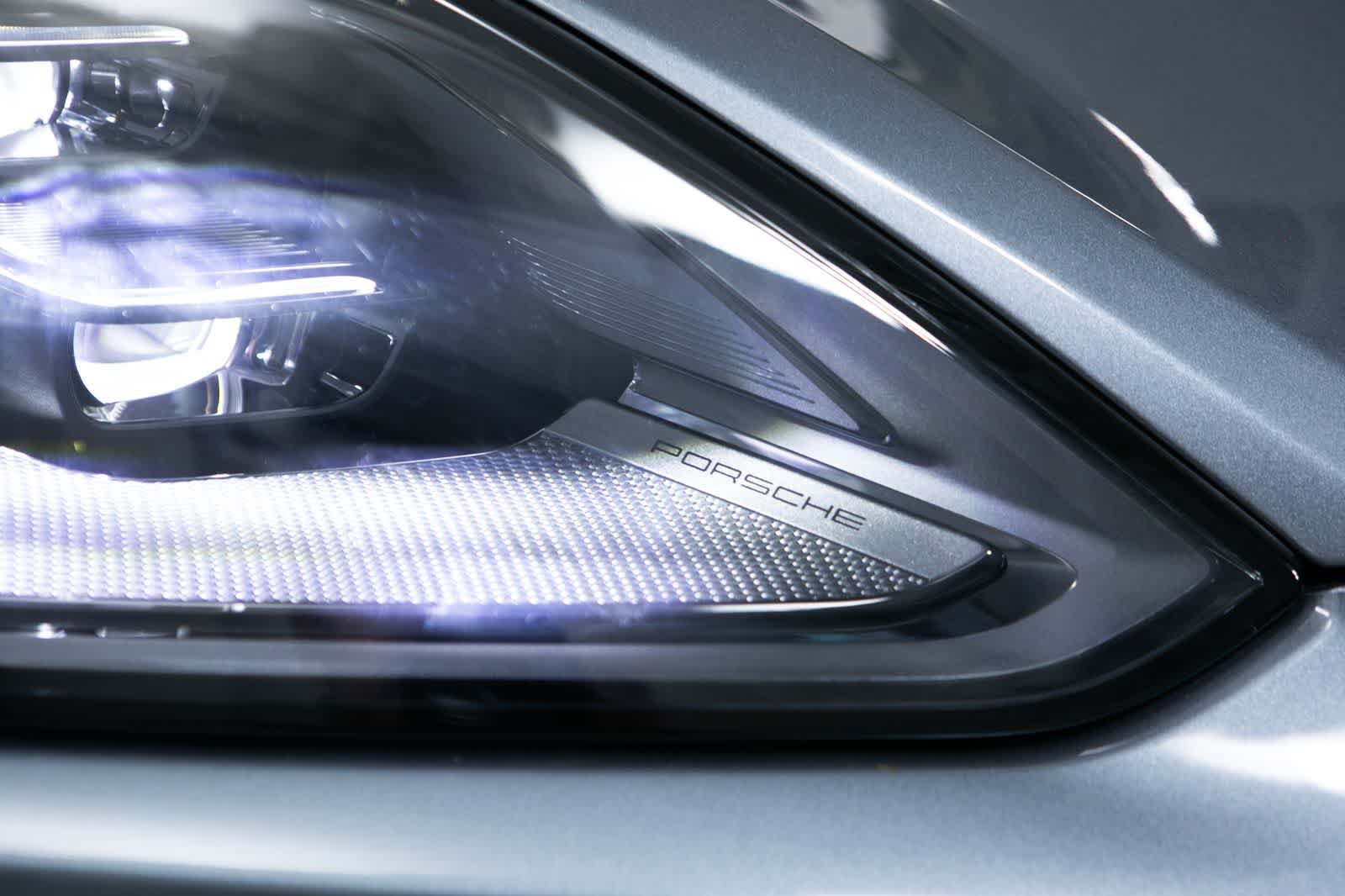 New 2026 Porsche Cayenne Turbo AWD/4WD image 16