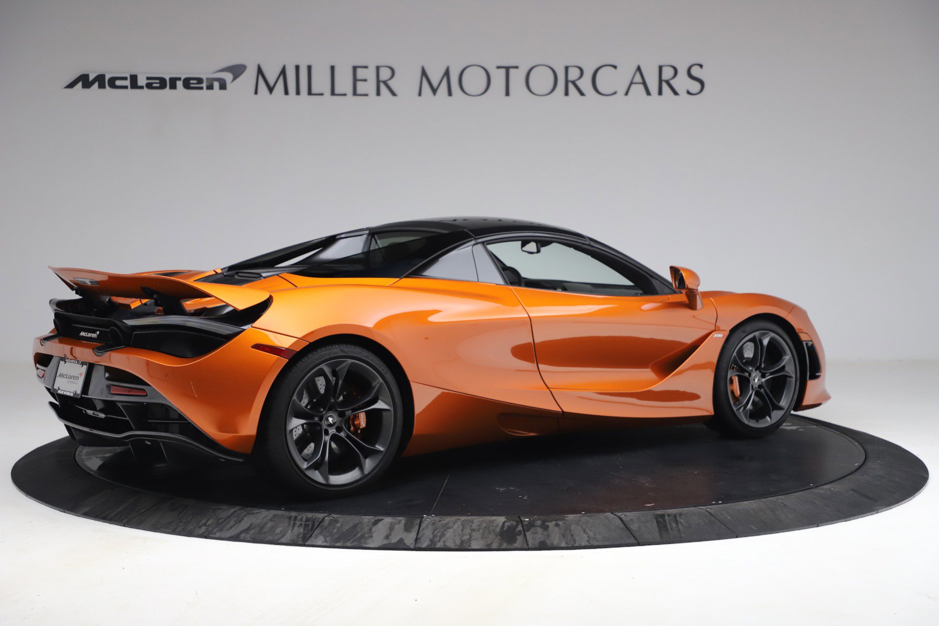 Used 2020 McLaren 720S Spider image 27