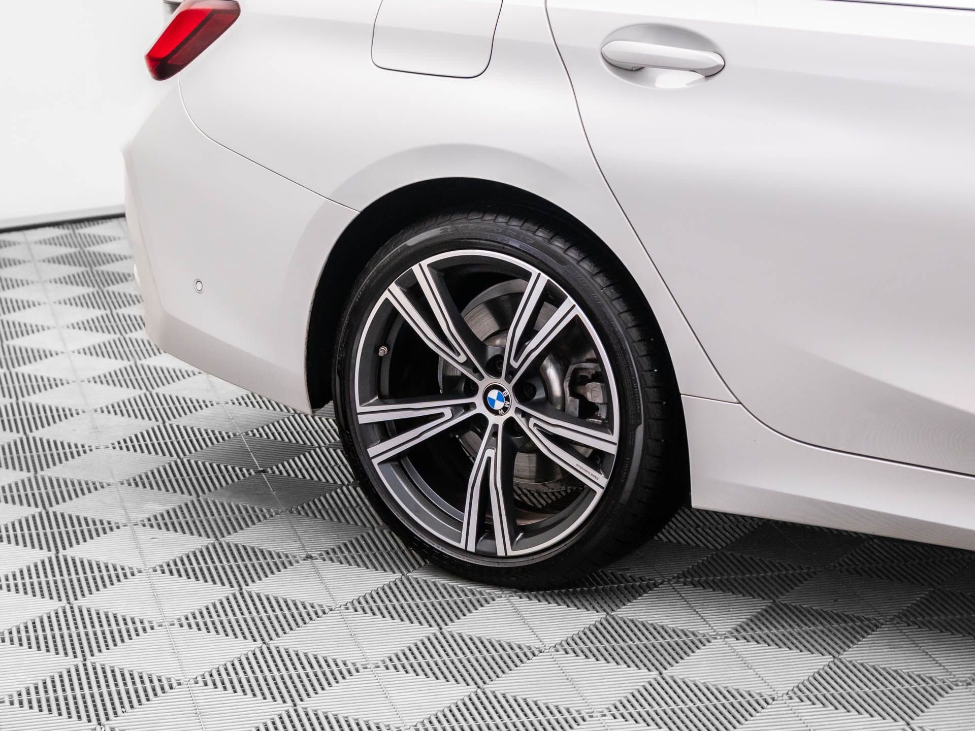 Certified 2024 BMW 330i xDrive Sedan image 35