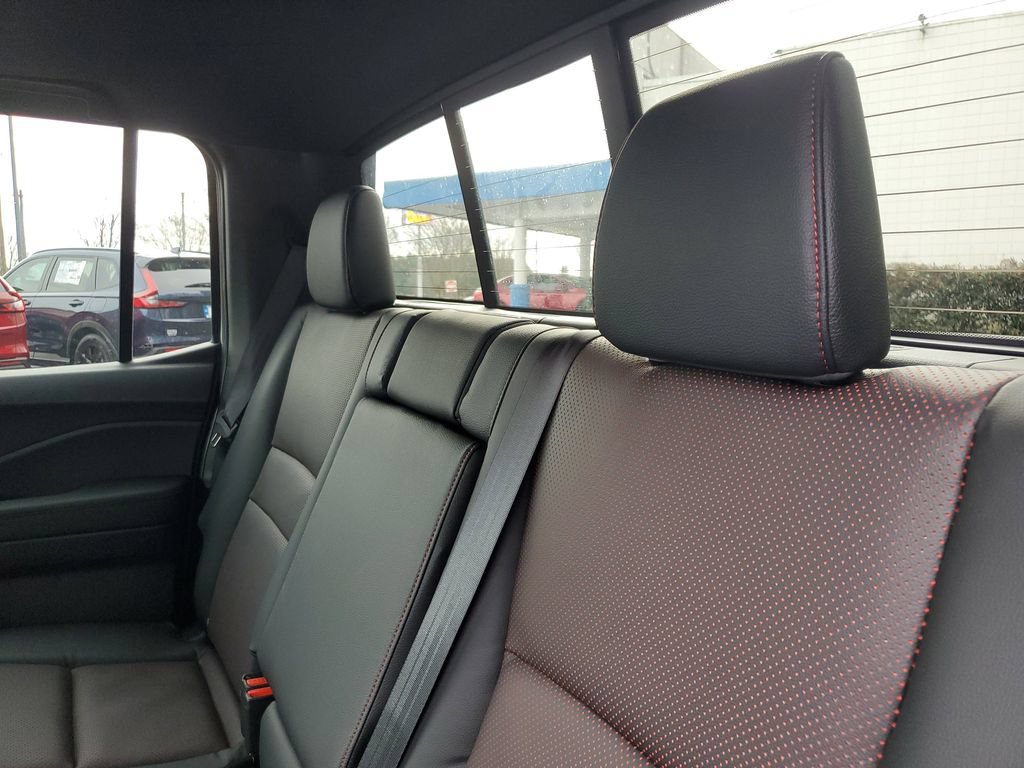 New 2026 Honda Ridgeline Black Edition image 8
