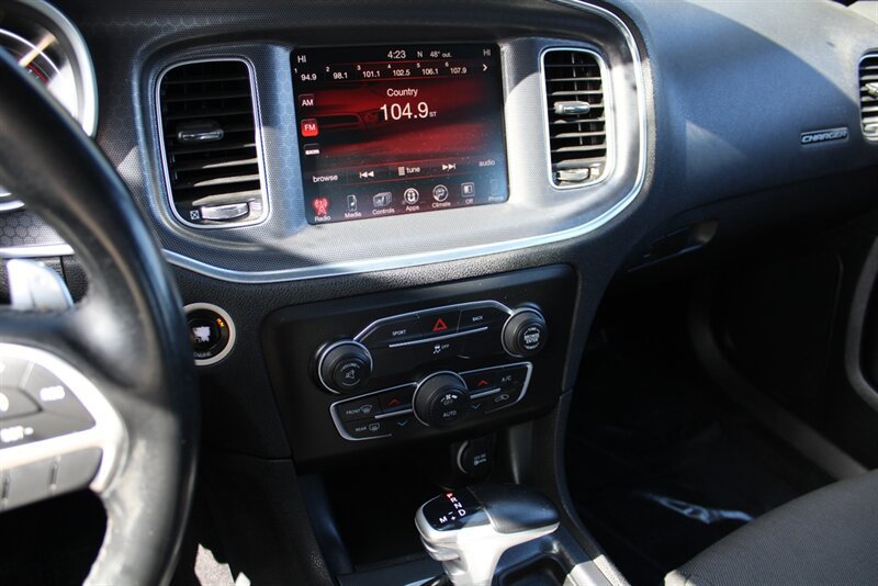 Used 2016 Dodge Charger R/T RWD image 27