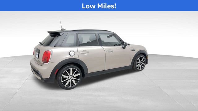 Used 2022 MINI Cooper S w/ Premium Package image 2