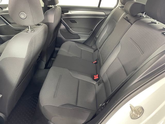 Used 2019 Volkswagen e-Golf SE w/ Driver Assistance Package image 16