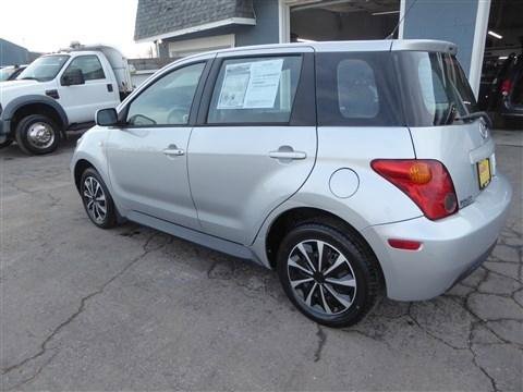 Used 2005 Scion xA image 8