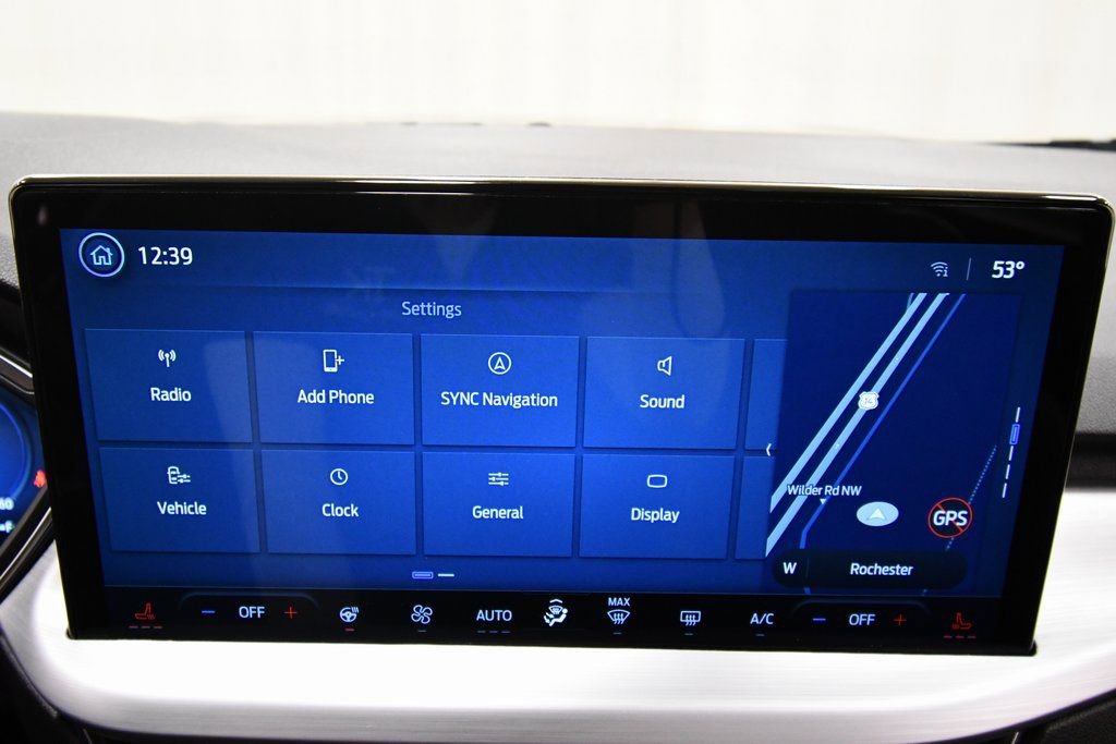 Used 2025 Ford Escape Platinum image 22
