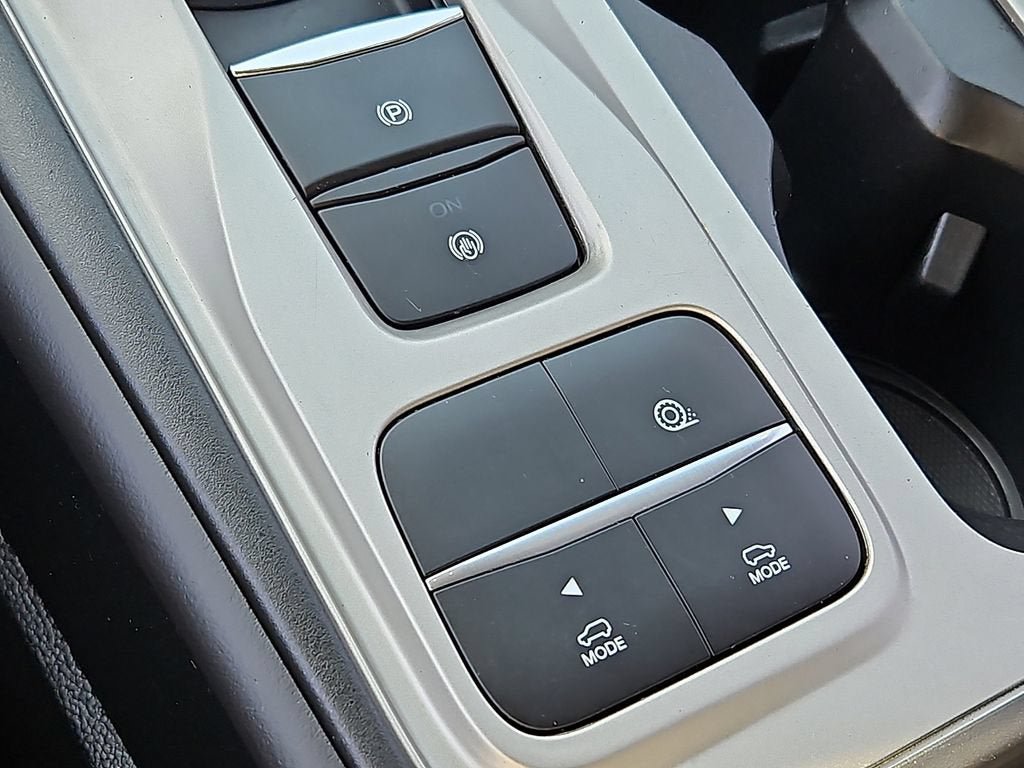Used 2022 Ford Explorer XLT RWD image 25