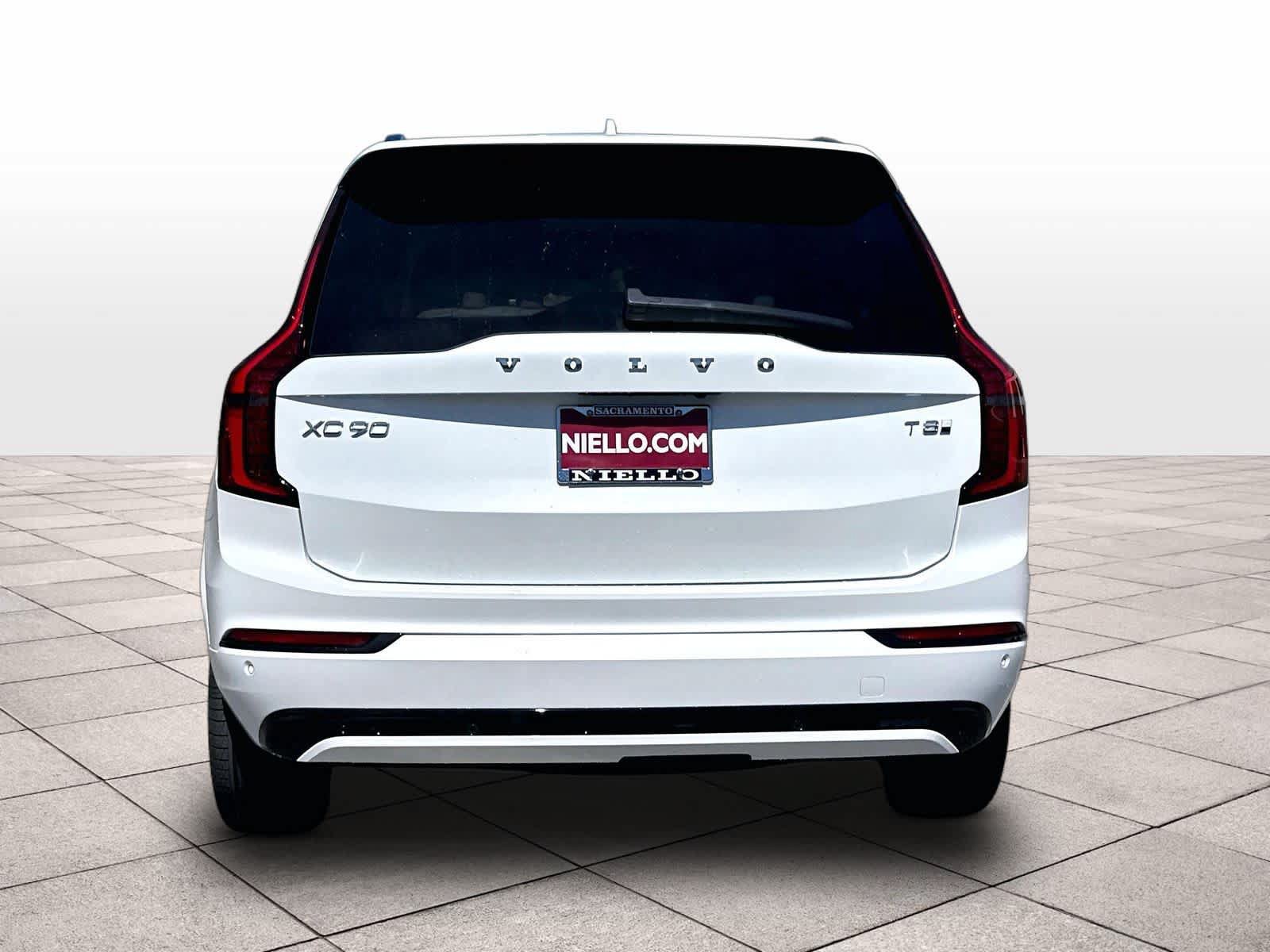 New 2026 Volvo XC90 T8 Ultra w/ Protection Package AWD/4WD image 6