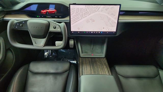 Used 2022 Tesla Model S image 34
