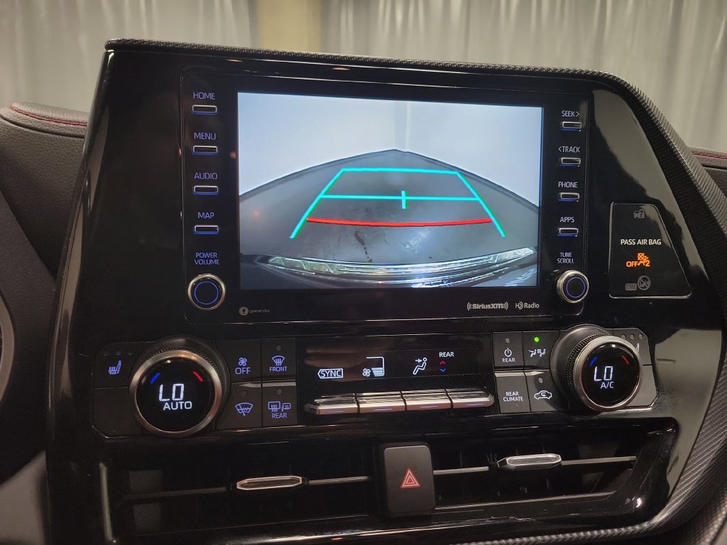 Used 2022 Toyota Highlander XSE AWD/4WD image 22