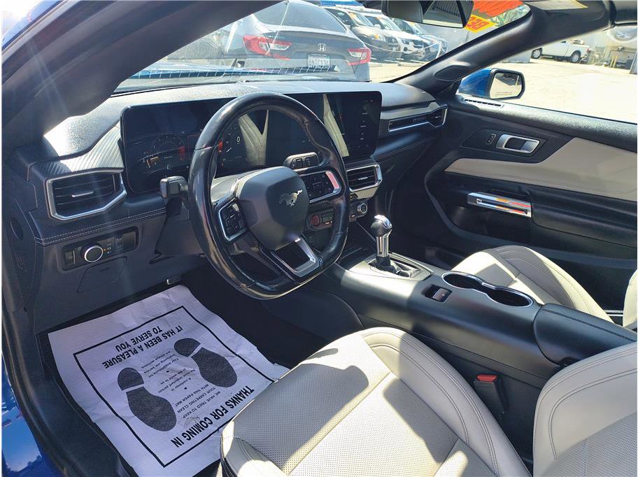Used 2024 Ford Mustang Premium RWD image 3