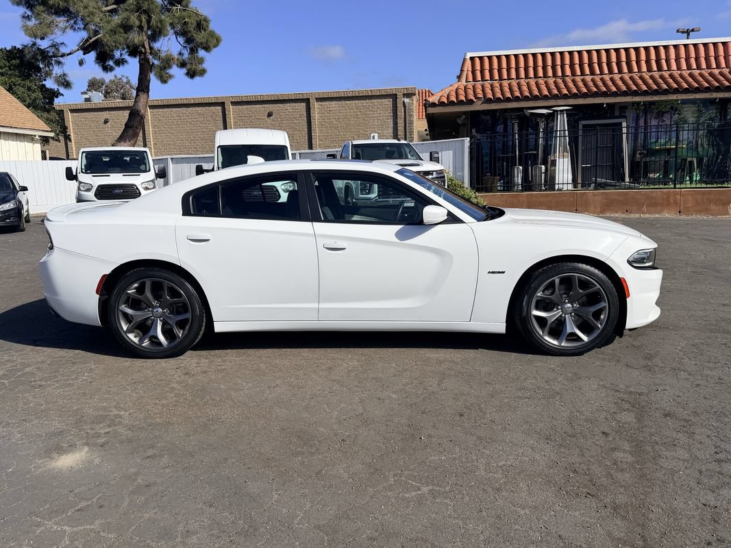 Used 2016 Dodge Charger R/T w/ Plus Group RWD image 7