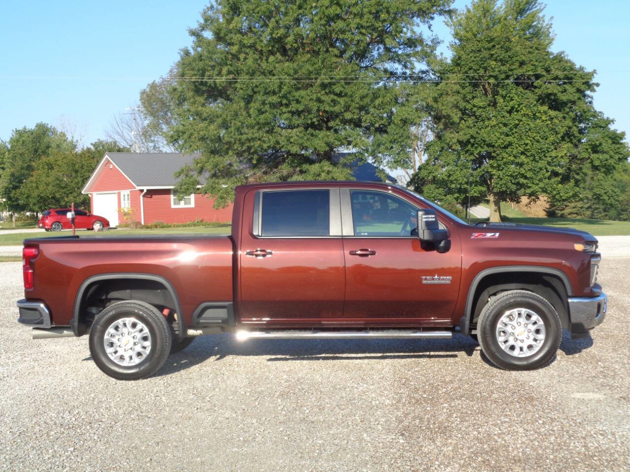 Used 2024 Chevrolet Silverado 2500 LT w/ Texas Edition image 3