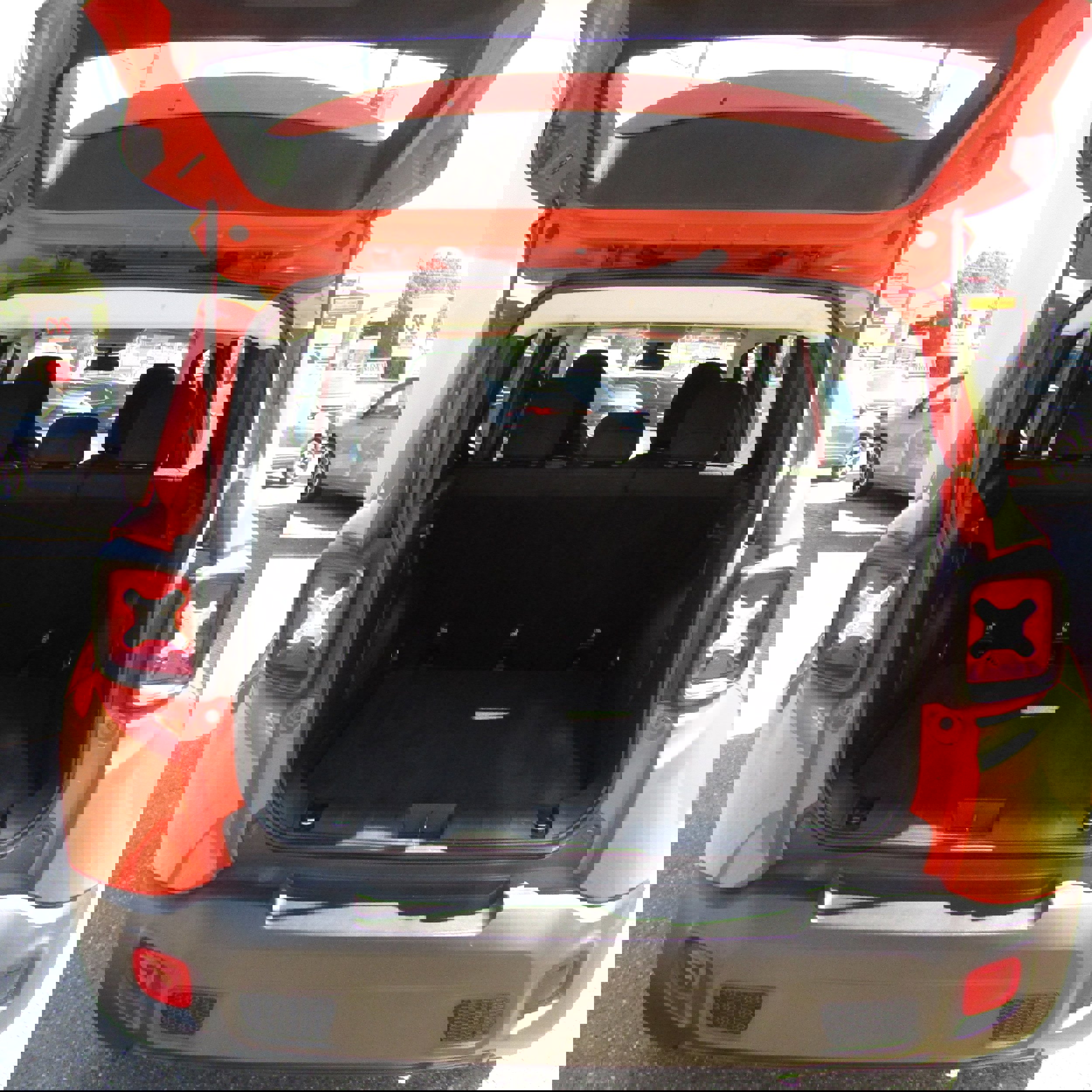 Used 2019 Jeep Renegade Sport image 6