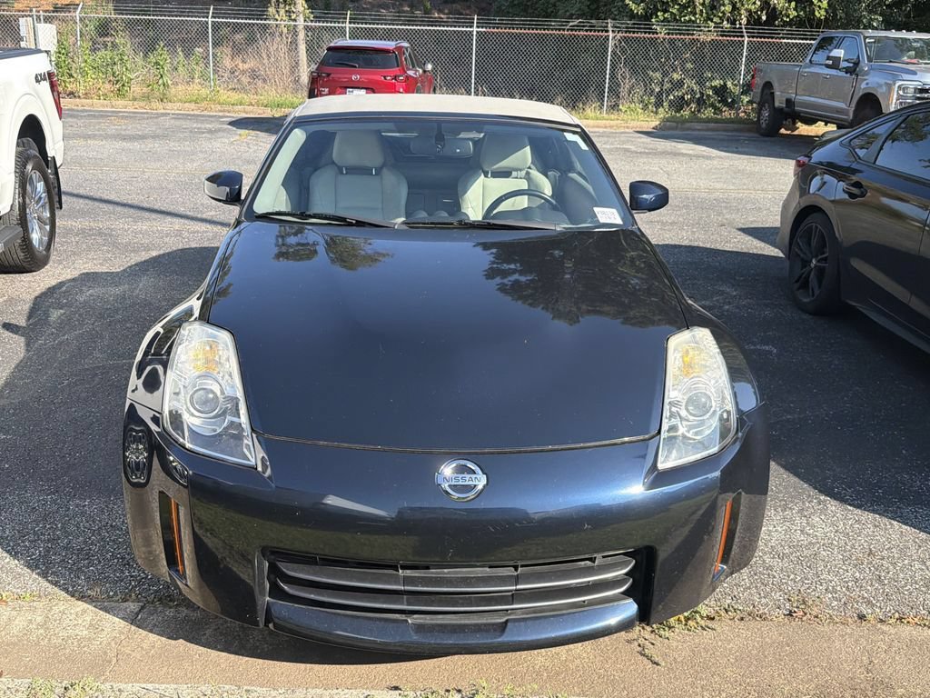Used 2007 Nissan 350Z Touring RWD image 12