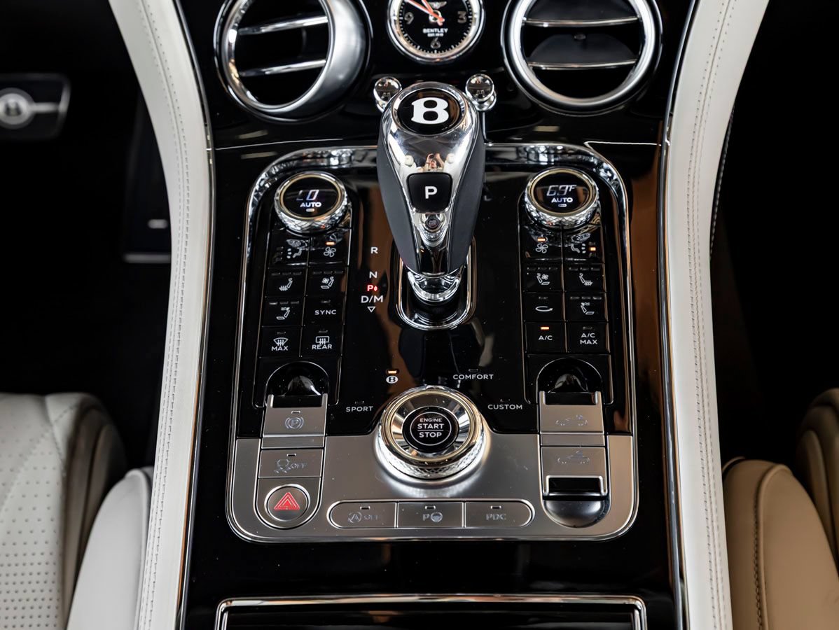 Used 2024 Bentley Continental GT Azure AWD/4WD image 24