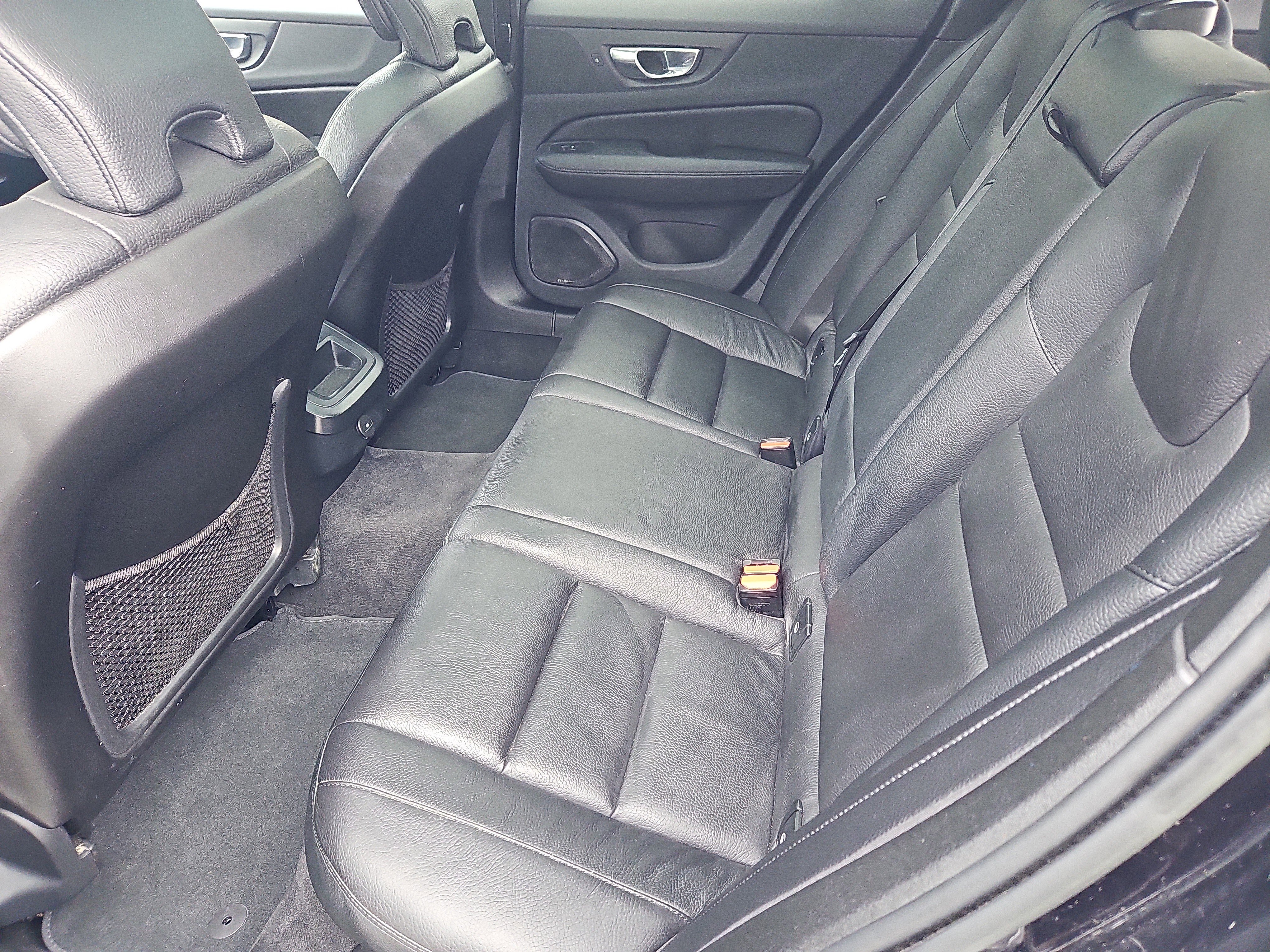 Certified 2023 Volvo V60 B5 Cross Country Plus image 31