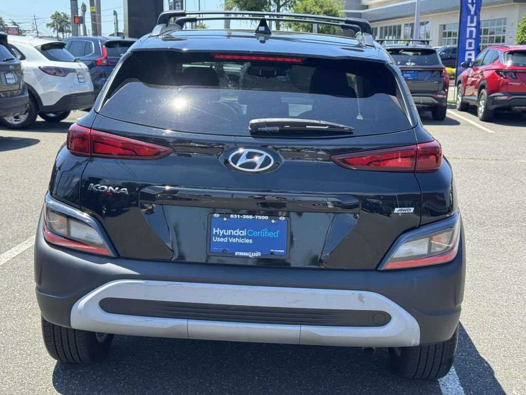 Used 2023 Hyundai Kona SEL AWD/4WD image 9
