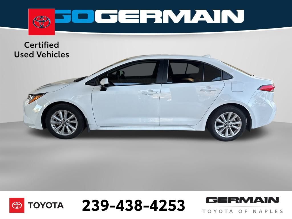 Used 2025 Toyota Corolla LE image 3