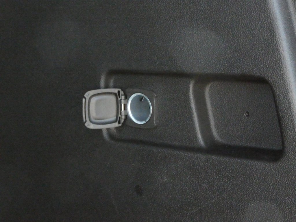 Certified 2023 GMC Acadia SLE w/ Driver Convenience Package image 24