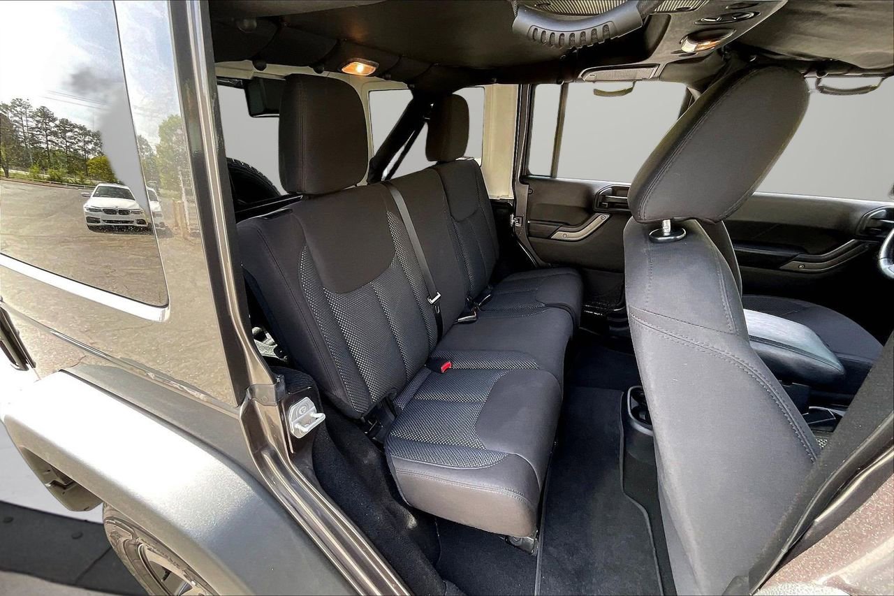 Certified 2016 Jeep Wrangler Unlimited Sport image 23