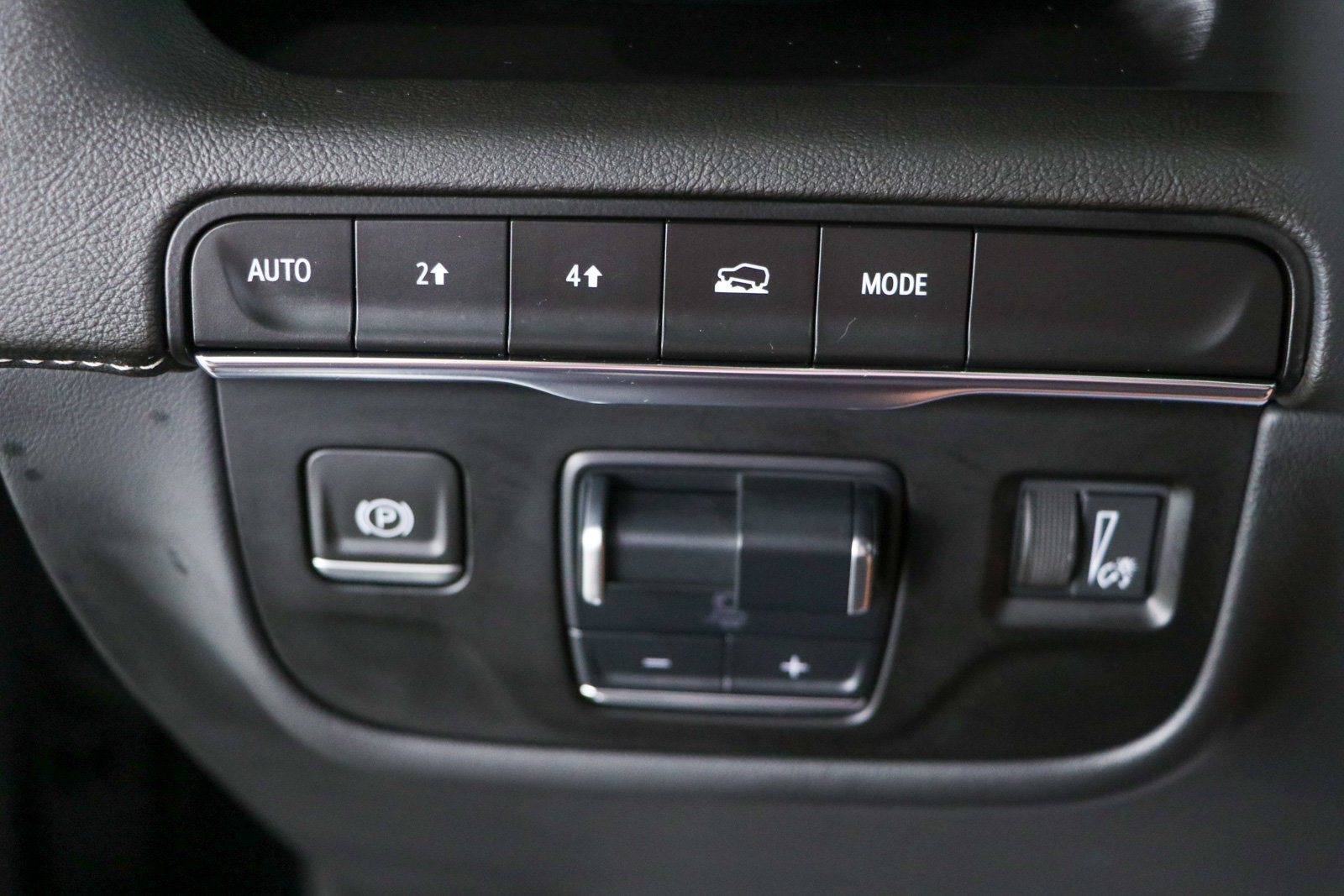 Used 2024 Cadillac Escalade Sport w/ LPO, ONYX Package AWD/4WD image 24