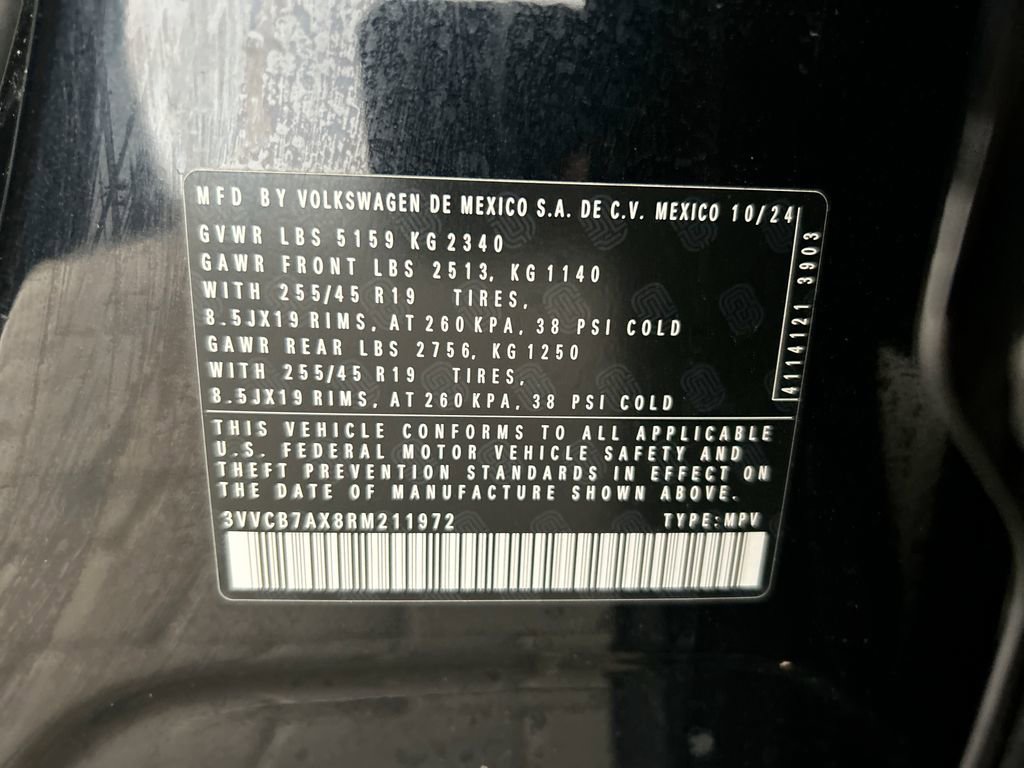 Certified 2024 Volkswagen Tiguan SE R-Line image 49