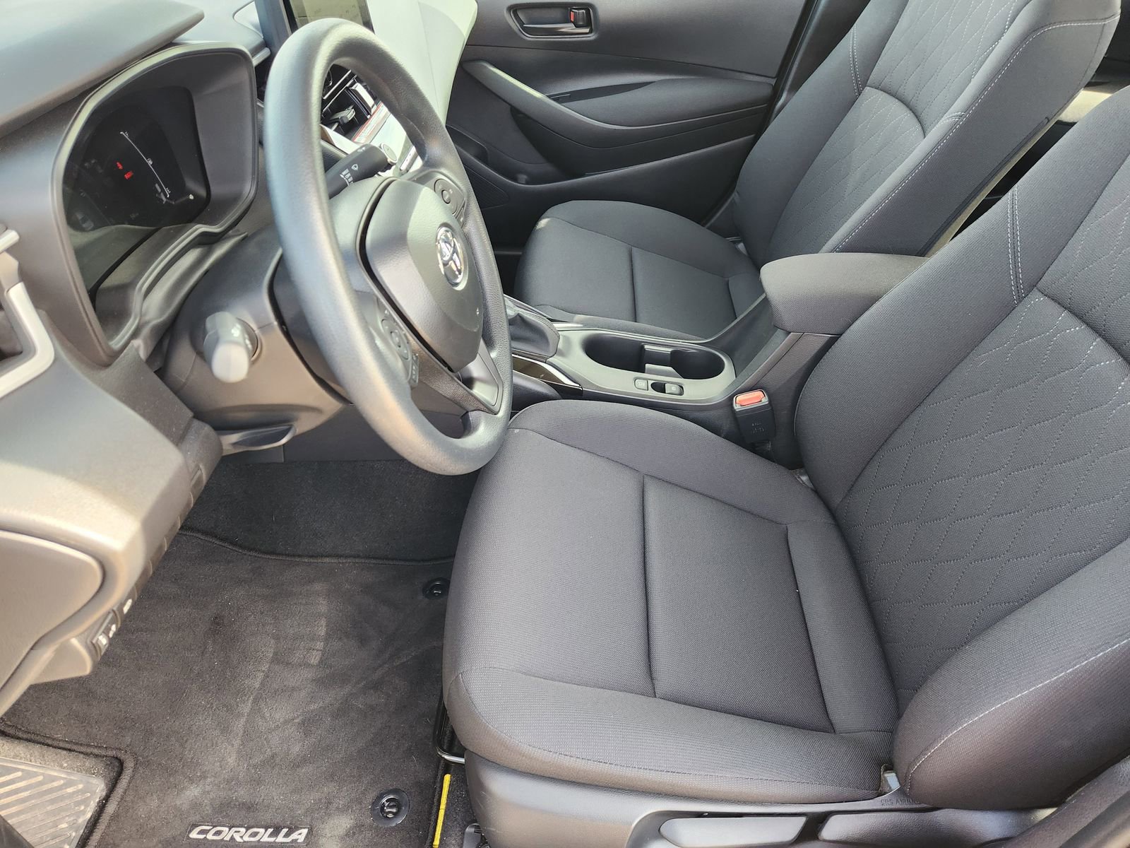 Used 2026 Toyota Corolla LE image 16