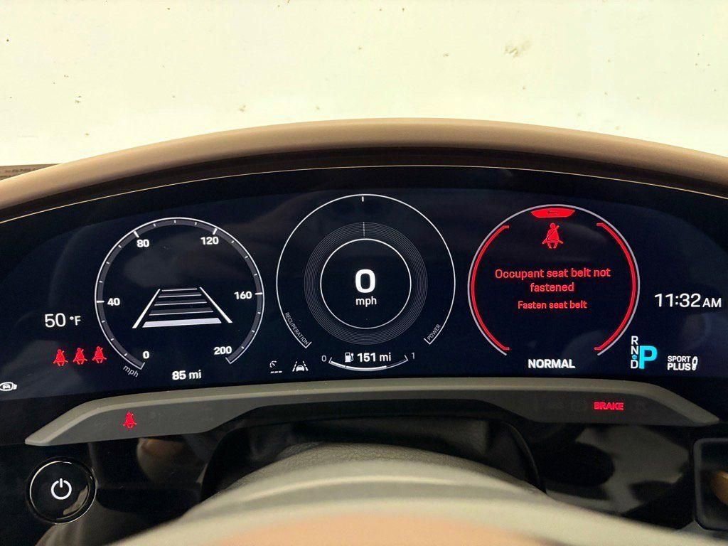 Used 2024 Porsche Taycan GTS image 20