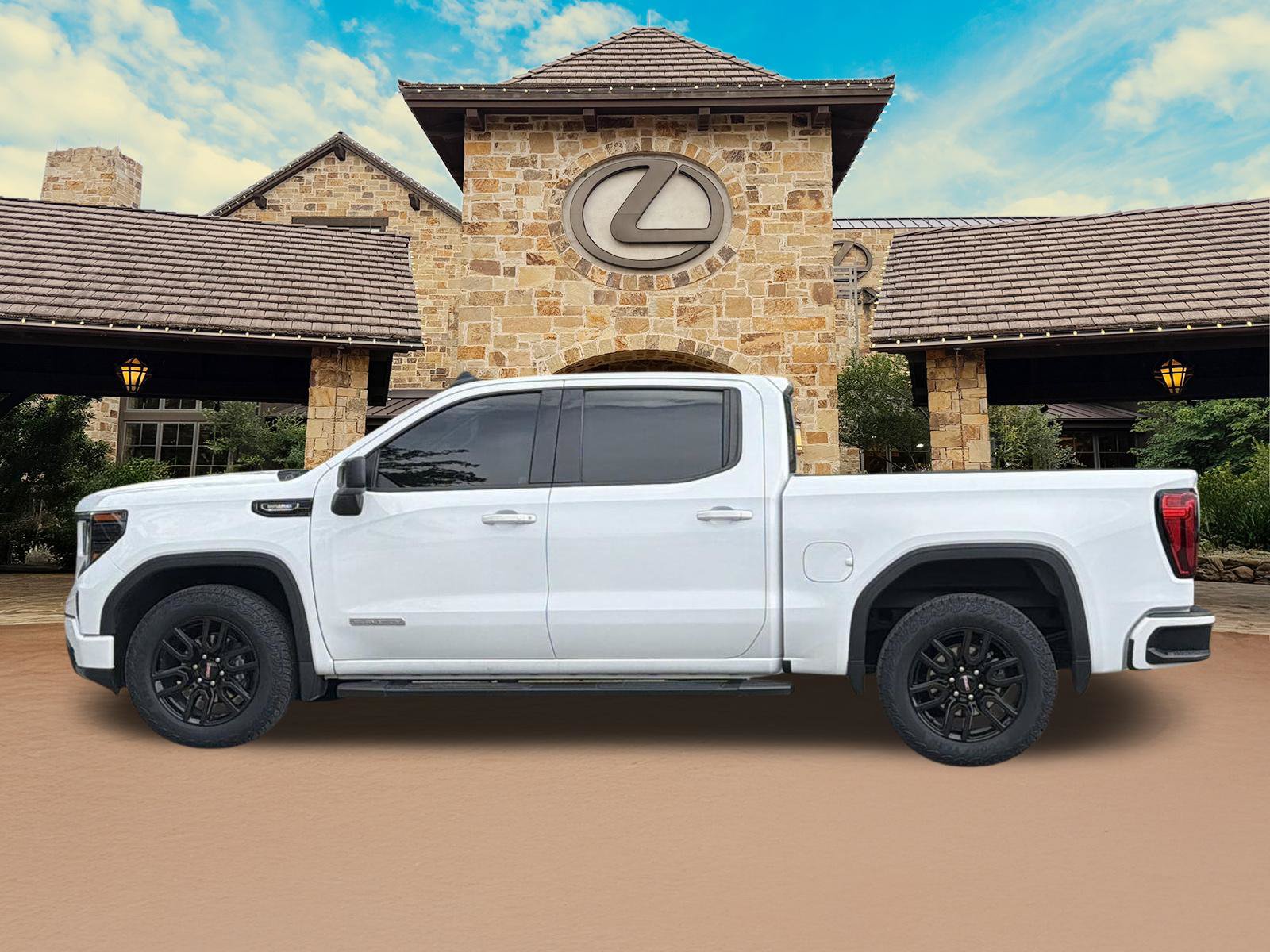 Used 2023 GMC Sierra 1500 Elevation RWD image 2