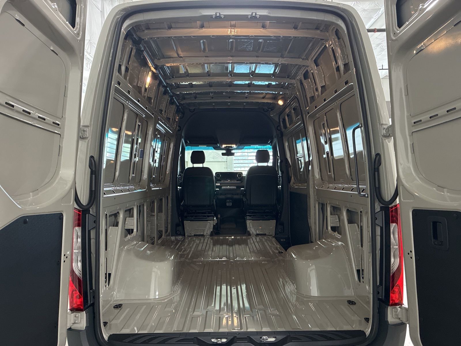 New 2025 Mercedes-Benz Sprinter 3500 image 5