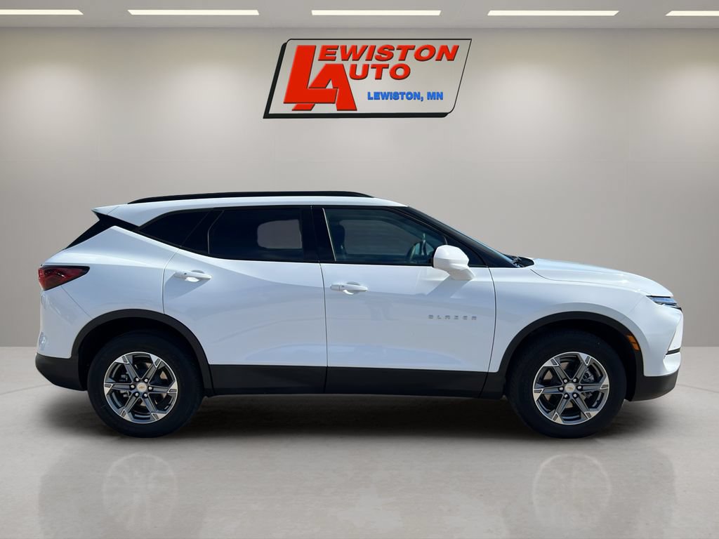 Certified 2025 Chevrolet Blazer LT w/ Convenience Package AWD/4WD image 13