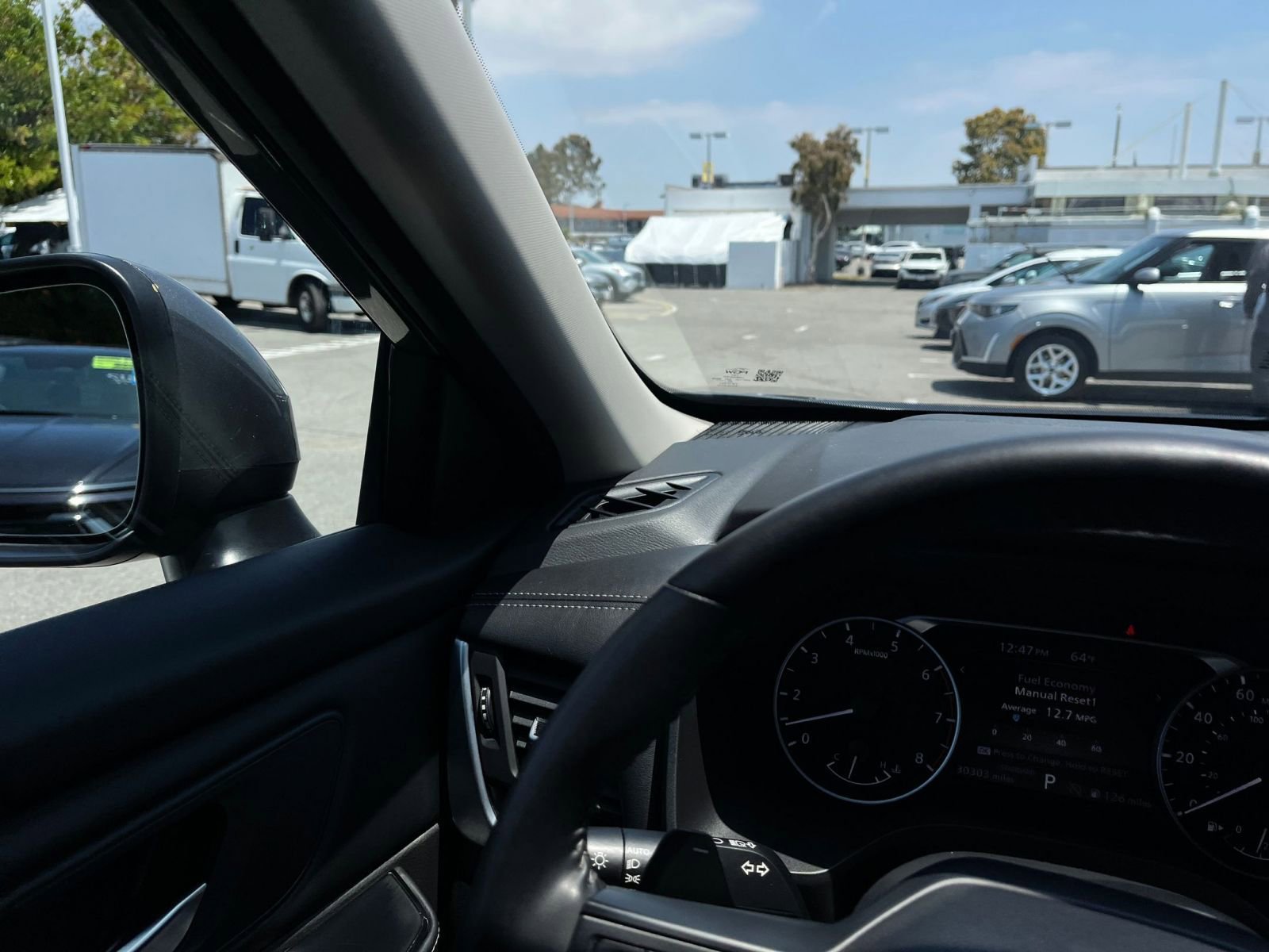 Used 2025 Nissan Rogue SV FWD image 36
