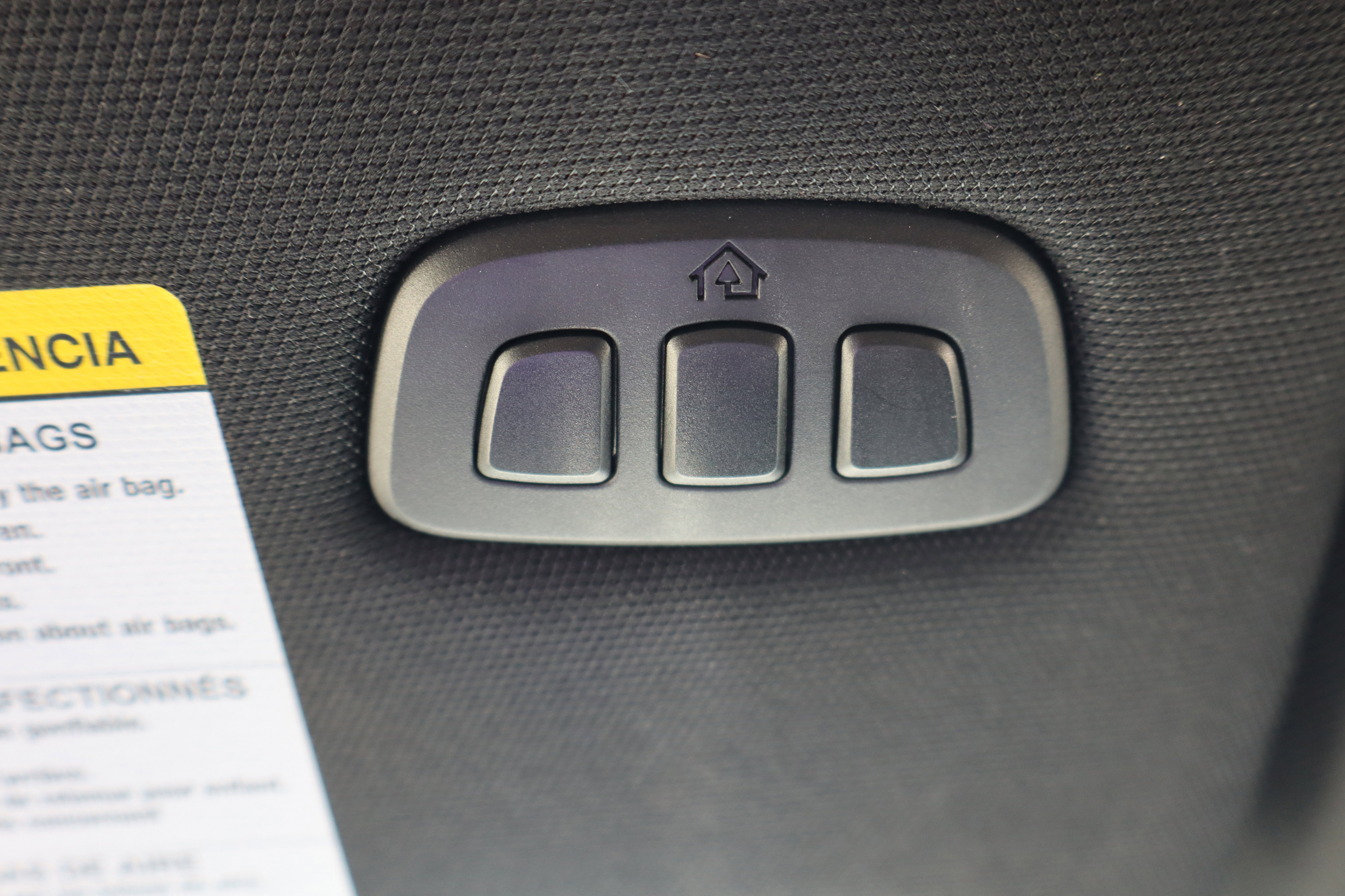 Used 2025 Ford Explorer ST image 31