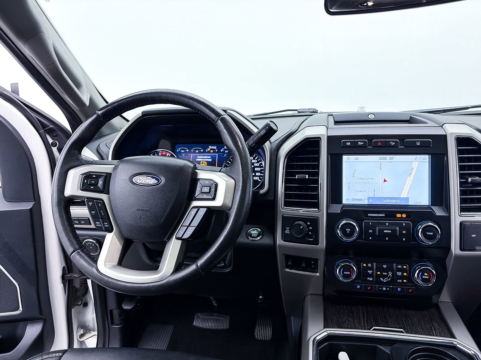 Used 2020 Ford F350 Lariat w/ Lariat Ultimate Package AWD/4WD image 7
