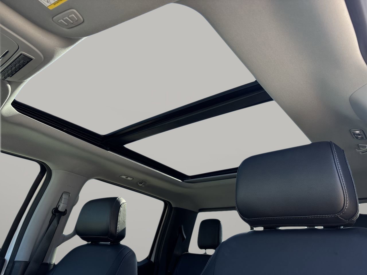 Used 2024 Ford F250 Lariat w/ Sport Appearance Package image 21