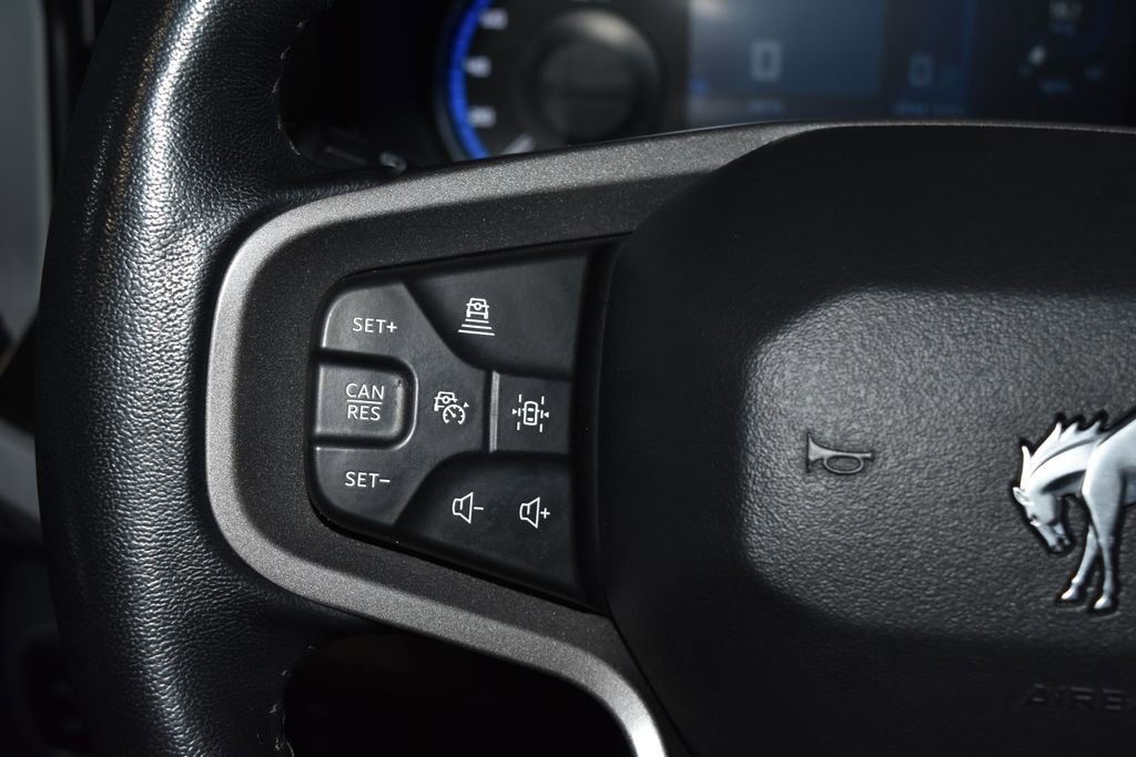 Used 2023 Ford Bronco Badlands image 7