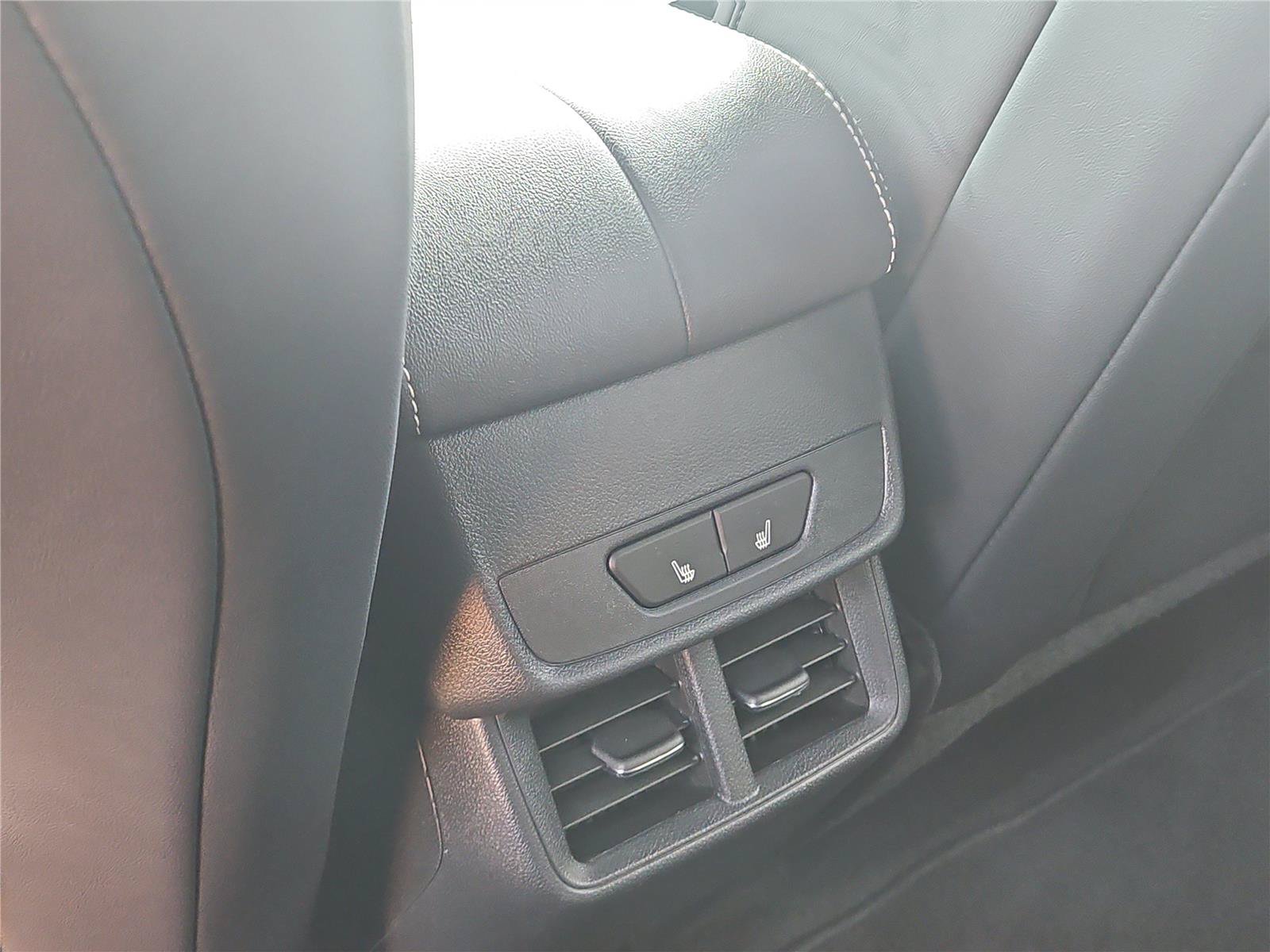 New 2027 GMC Terrain Elevation w/ Elevation Premium Package FWD image 12