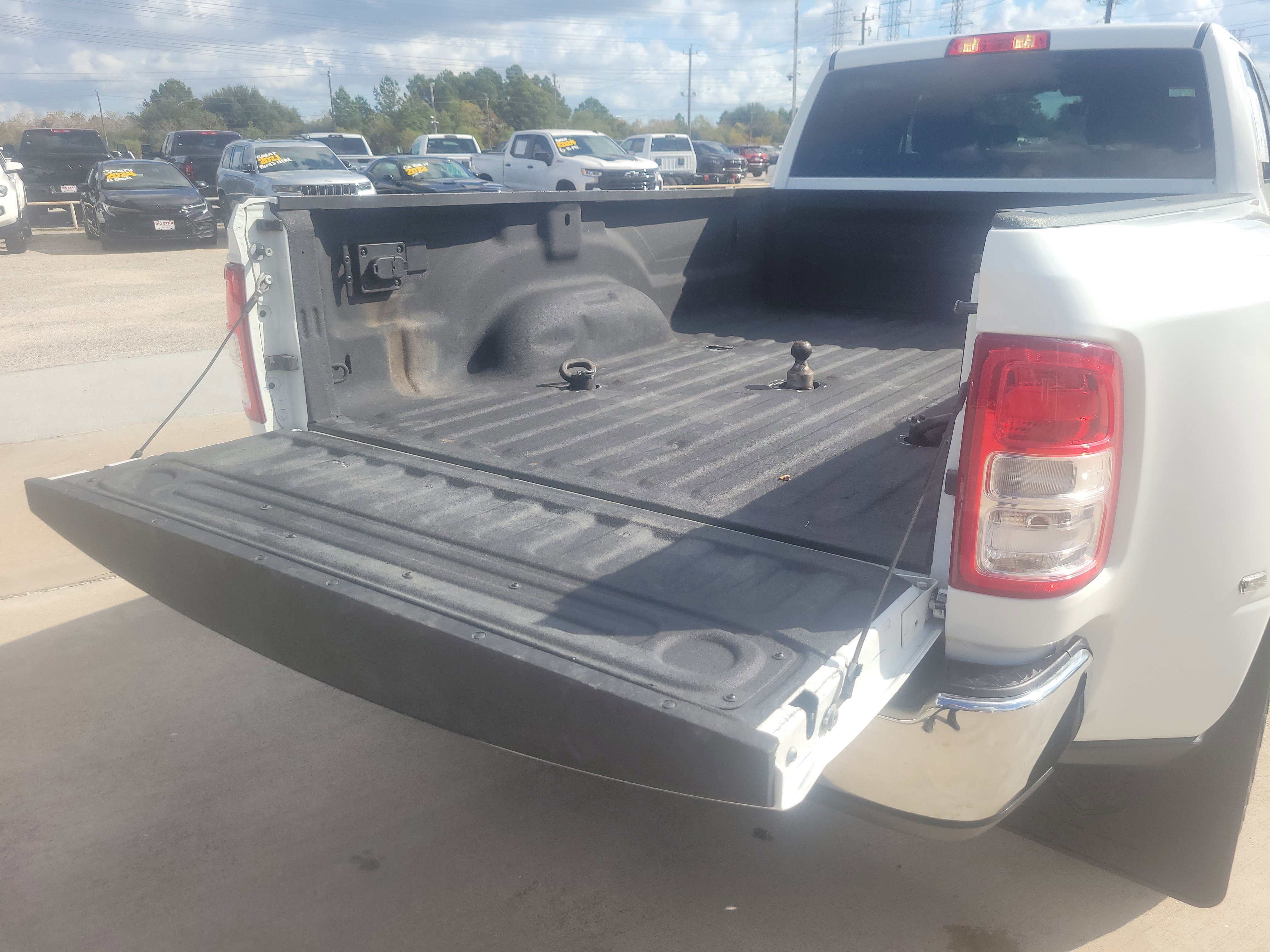 Used 2024 RAM 3500 Big Horn image 30