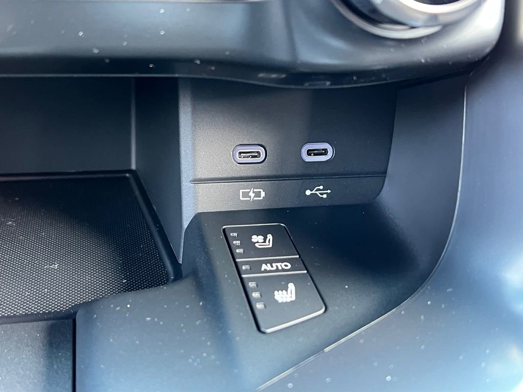 New 2026 Lexus LX 600 4WD w/ Luxury Package image 22