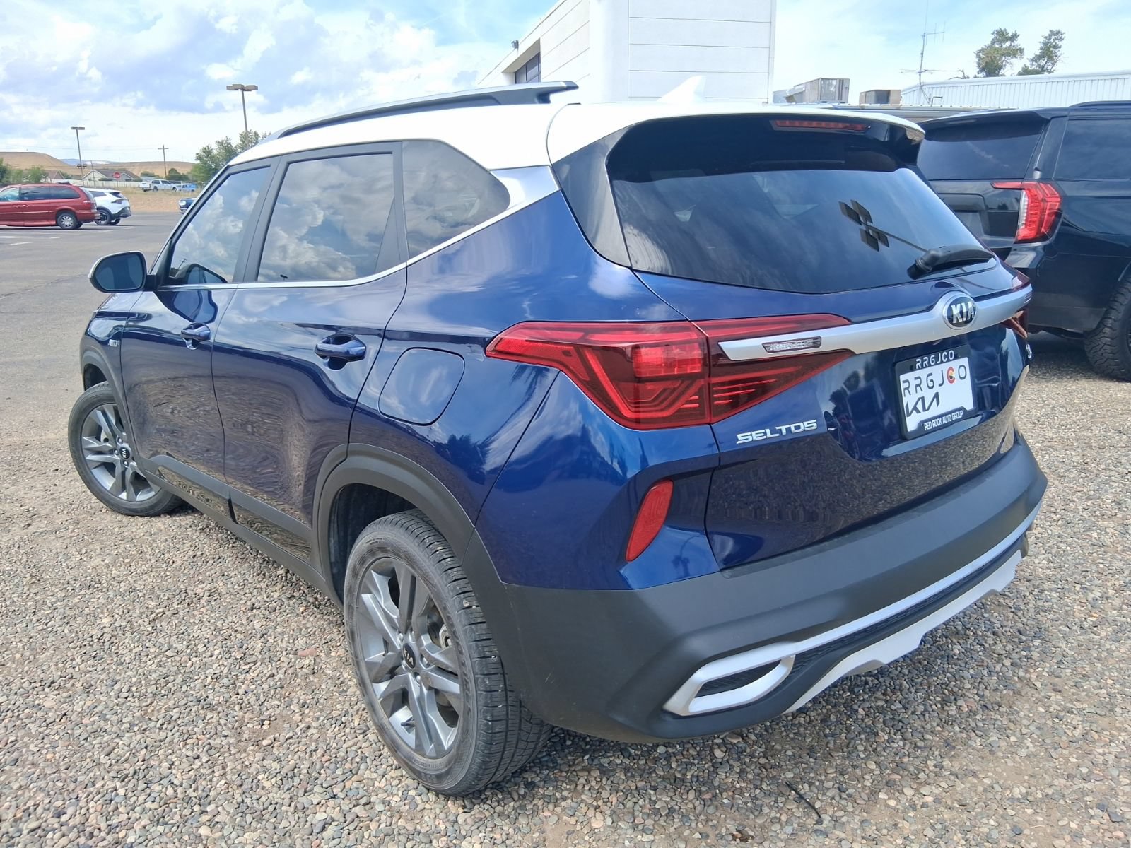 Used 2021 Kia Seltos S AWD/4WD image 3