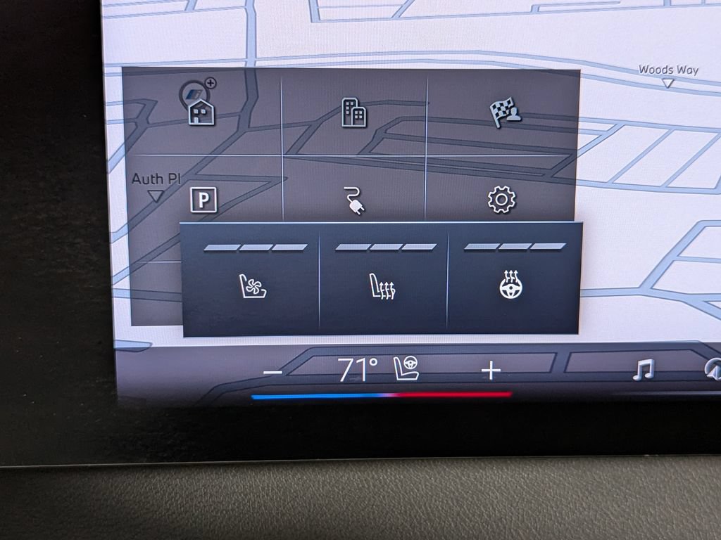 Certified 2025 BMW iX xDrive50 AWD/4WD image 23