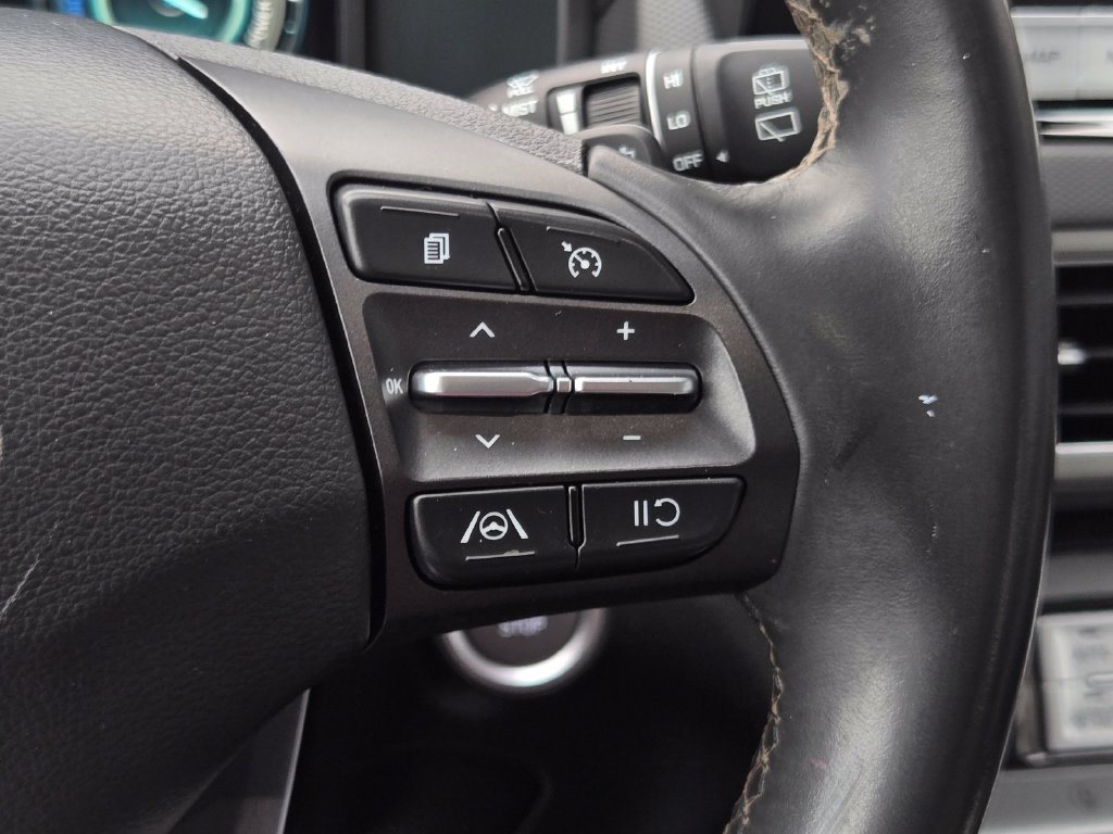 Used 2023 Hyundai Kona SEL FWD image 24
