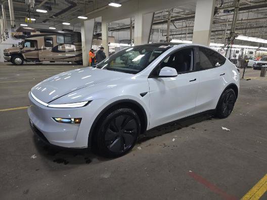 Used 2026 Tesla Model Y Long Range image 1