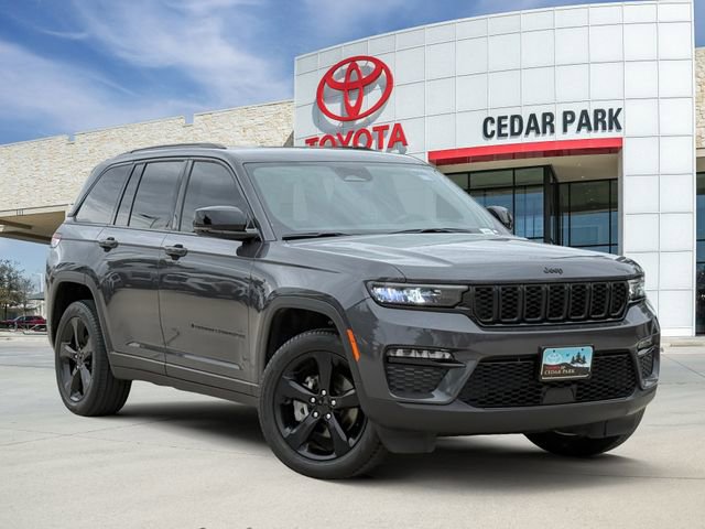 Used 2024 Jeep Grand Cherokee Limited w/ Black Appearance Package